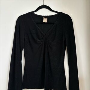 Vintage Black Long Sleeve V-Neck Top